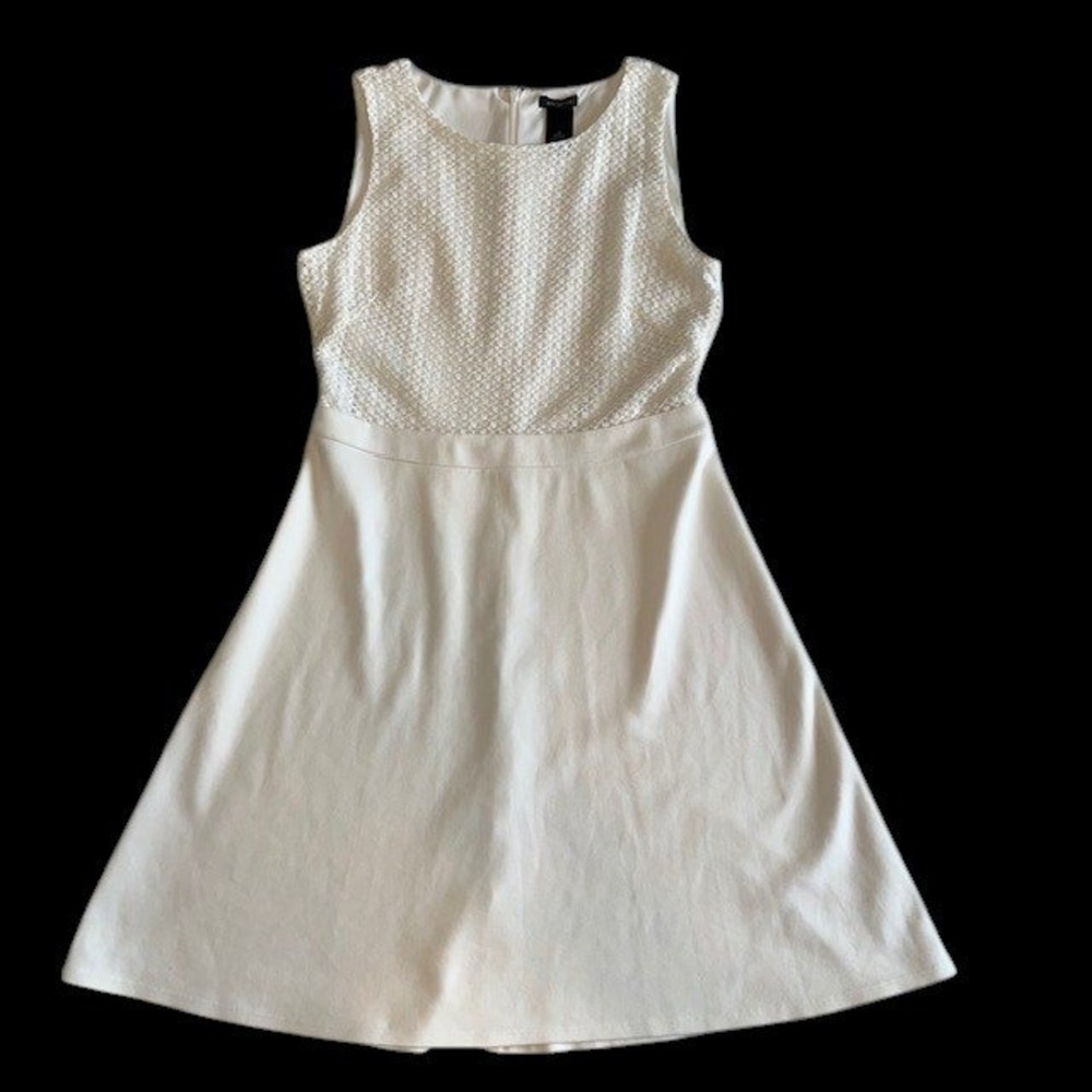 Ann Taylor Ponte Knit Crochet Dress Sleeveless Fit and Flare‎ Cream Sz 6